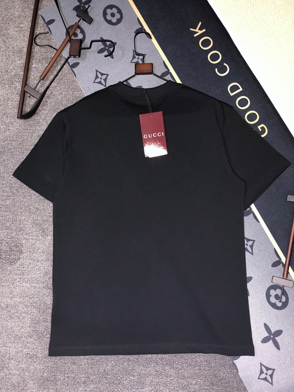 ブランドTシャツ角部分ディテール